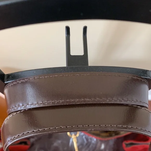 👜💄💋Beautiful Louis Vuitton Damier Ebene Hampstead MM💋💄👜 - Picture 5 of 16